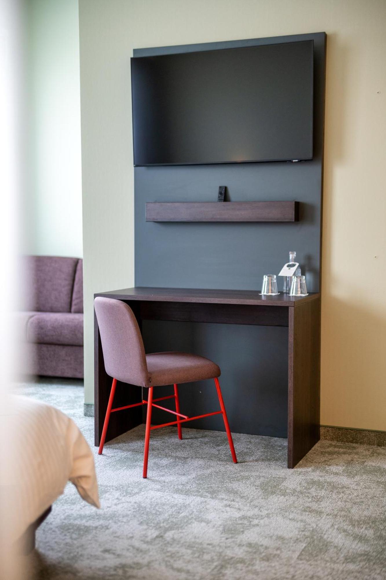 B-Smart Hotel Schoenenwerd Aarau Ngoại thất bức ảnh